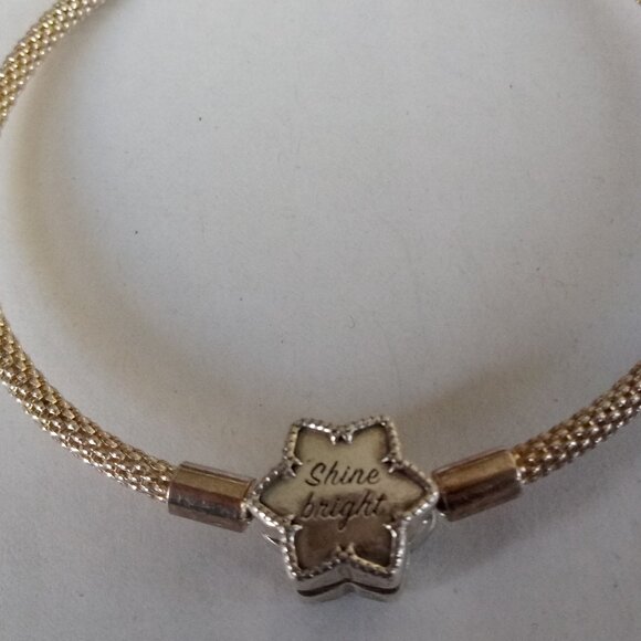 PANDORA MOMENTS Sterling Silver SHINE BRIGHT SNOWFLAKE Mesh Bangle Bracelet STAR - Picture 3 of 8
